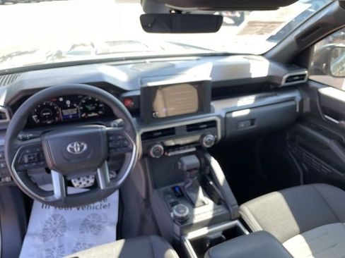 Used 2025 Toyota Tacoma TRD Sport AWD/4WD image 16