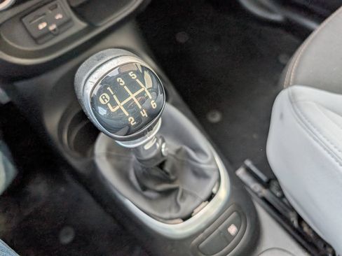 Used 2014 FIAT 500L Easy FWD image 23