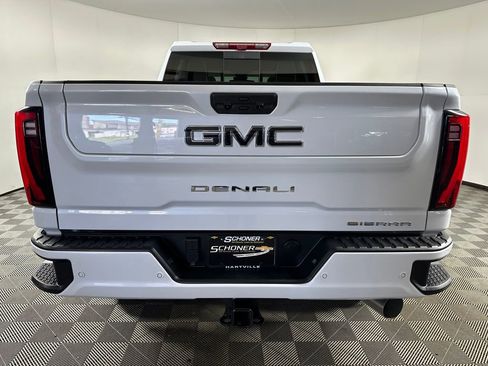 Used 2026 GMC Sierra 2500 Denali Ultimate w/ Max Trailering Package AWD/4WD image 4