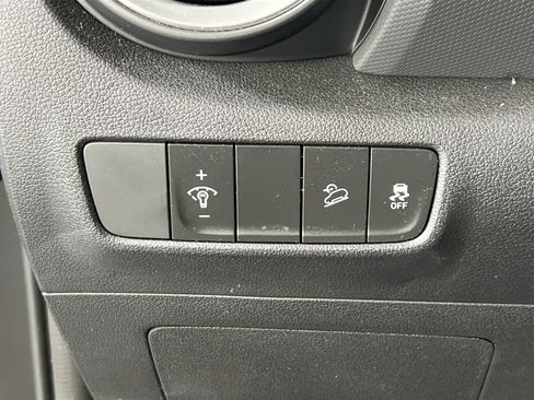 Used 2023 Hyundai Kona SEL w/ Convenience Package image 10