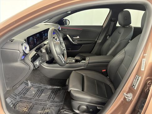 Certified 2022 Mercedes-Benz A 220 4MATIC image 6