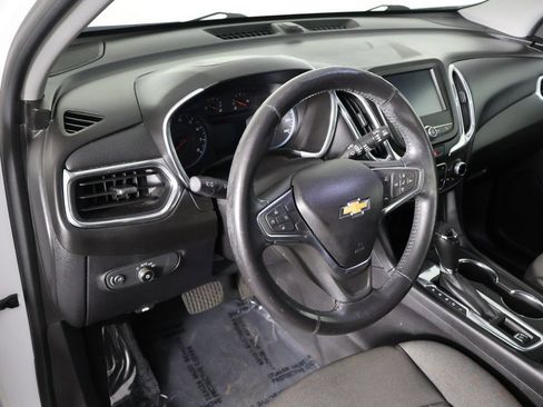 Used 2018 Chevrolet Equinox LT image 24