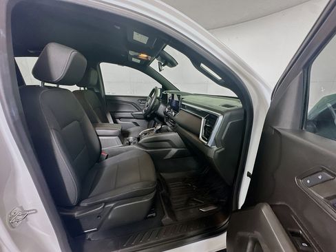 Used 2023 GMC Canyon Elevation image 29