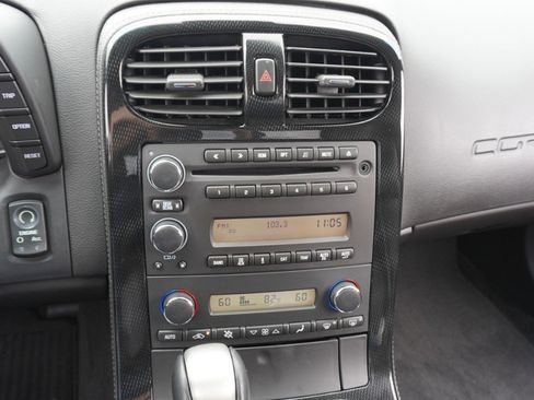 Used 2008 Chevrolet Corvette Coupe RWD image 16