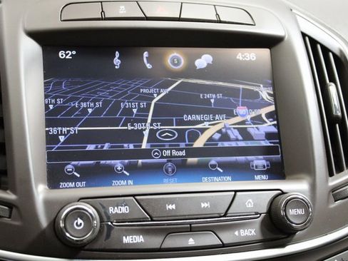 Used 2017 Buick Regal Sport Touring image 16