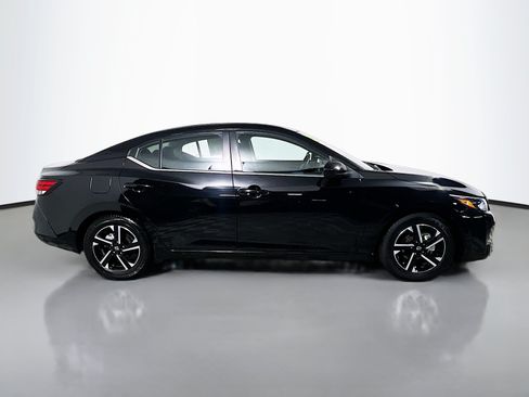 Used 2024 Nissan Sentra SV FWD image 3
