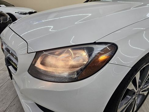 Used 2018 Mercedes-Benz C 300 Sedan w/ Premium Package image 11