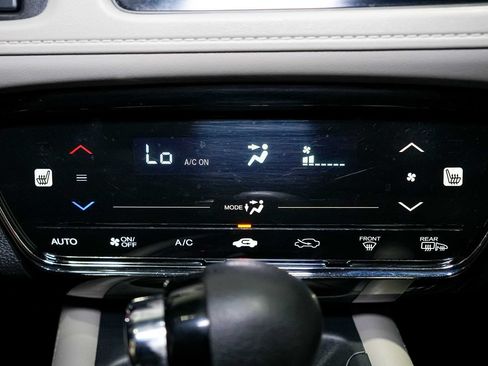 Used 2021 Honda HR-V EX image 22