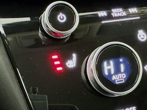 Certified 2025 INFINITI QX60 Pure image 19