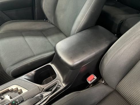 Used 2014 Toyota RAV4 XLE AWD/4WD image 26