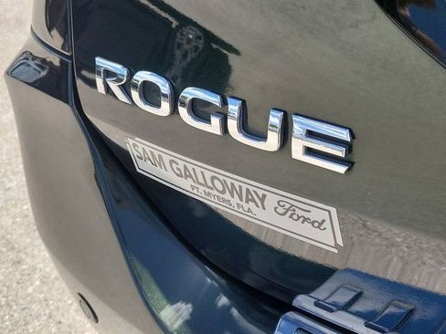Used 2020 Nissan Rogue SV FWD image 10
