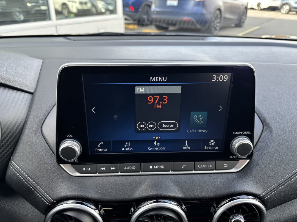 Used 2024 Nissan Sentra SV FWD image 18