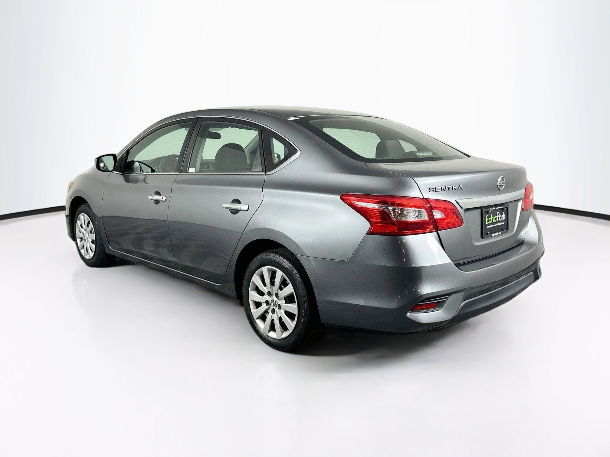 Used 2018 Nissan Sentra S FWD image 5