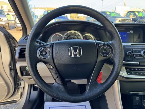 Used 2015 Honda Accord LX image 18