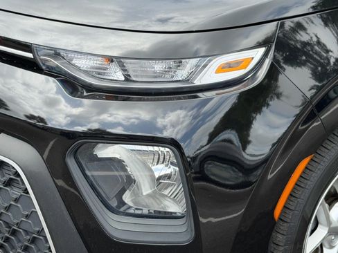 Used 2022 Kia Soul LX w/ Technology Package FWD image 48