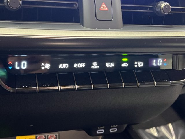 Certified 2025 Lexus UX 300h FWD image 20