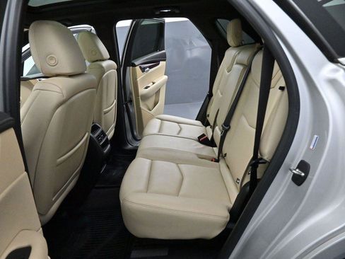 Used 2019 Cadillac XT5 Luxury FWD image 31