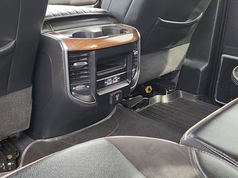 Used 2022 RAM 3500 Laramie image 18
