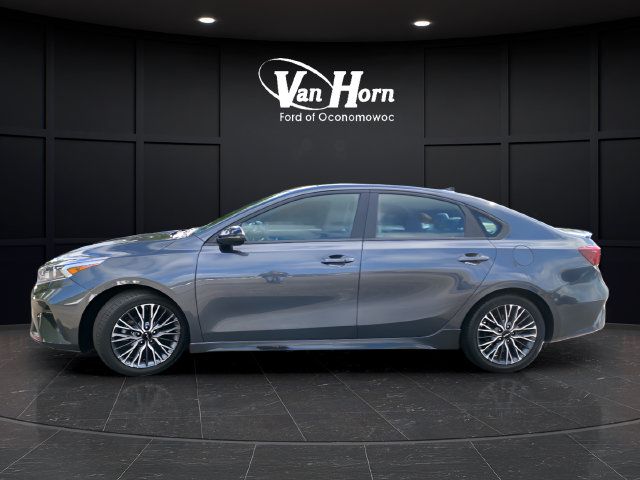 Used 2023 Kia Forte GT-Line w/ GT-Line Premium Package FWD image 4