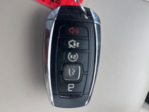 Used 2018 Lincoln MKC Premiere image 26