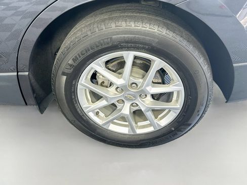 Used 2022 Chevrolet Equinox LS w/ LS Convenience Package FWD image 28