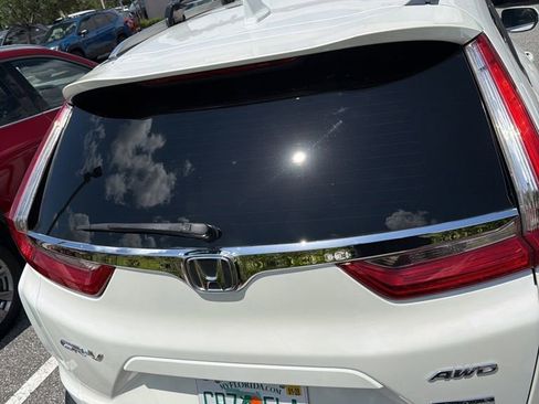 Used 2018 Honda CR-V Touring image 8