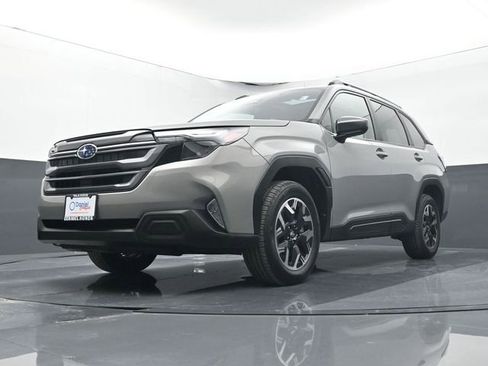 Used 2025 Subaru Forester Premium w/ Convenience Package #1 image 8