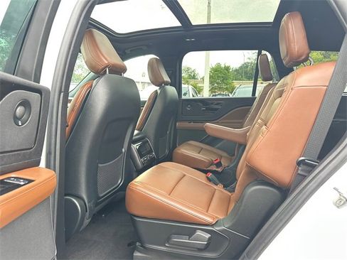 Used 2022 Lincoln Aviator Reserve w/ Equipment Group 201A image 19