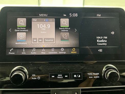 Used 2024 Nissan Armada Platinum w/ Captain's Chairs Package image 69