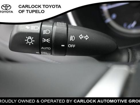 Used 2023 Toyota Highlander XLE AWD/4WD image 32