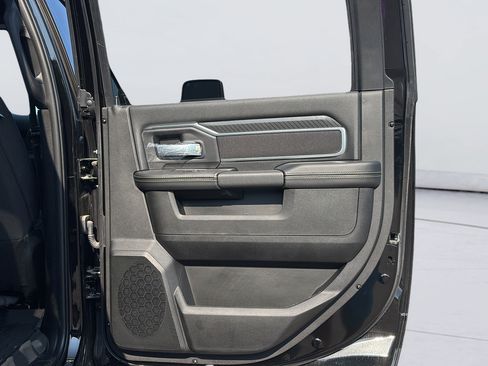 New 2025 RAM 2500 Big Horn AWD/4WD image 11