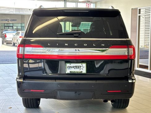 Used 2019 Lincoln Navigator L Reserve image 5