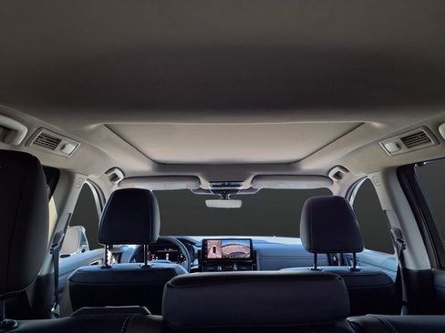 New 2026 Nissan Pathfinder Platinum AWD/4WD image 28
