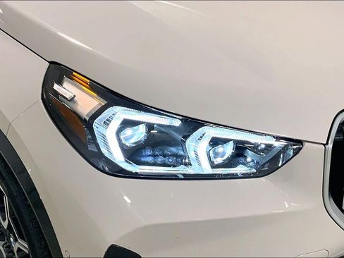 New 2026 BMW X1 xDrive28i w/ Technology Package AWD/4WD image 13