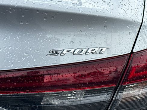 Used 2025 Honda Civic Sport image 33