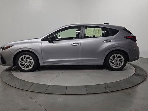 Used 2024 Subaru Impreza 2.0i image 2