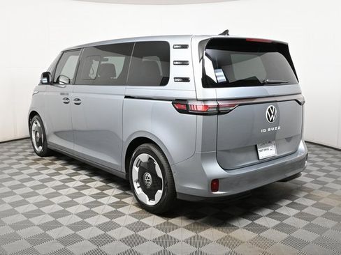 New 2025 Volkswagen ID. Buzz Pro S image 23