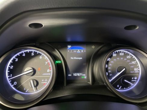 Certified 2022 Toyota Camry SE image 18