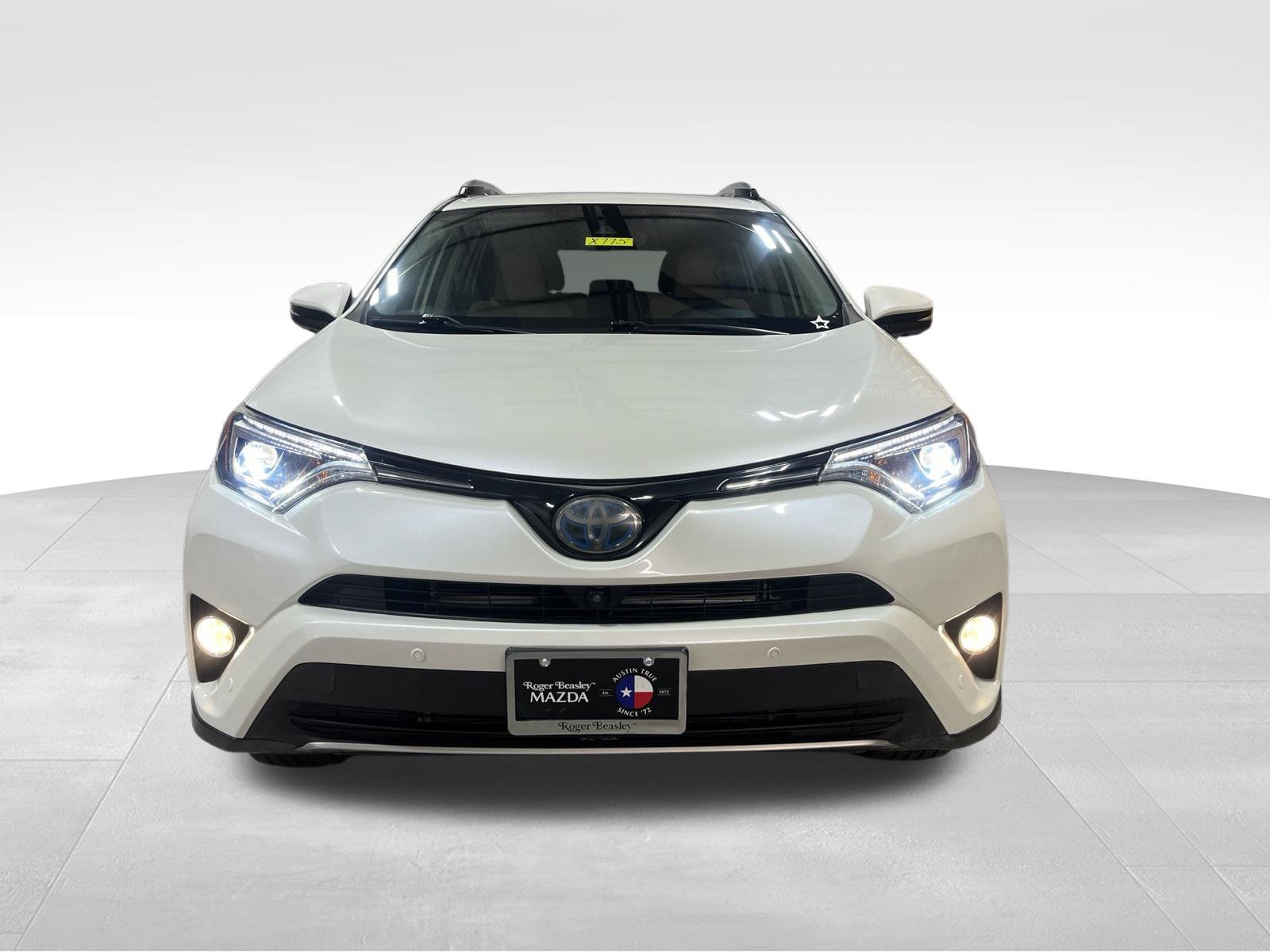 Used 2017 Toyota RAV4 Limited w/ Advanced Technology Package AWD/4WD image 2