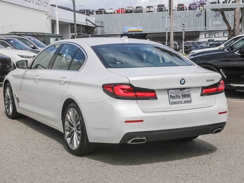 Certified 2023 BMW 530i w/ Convenience Package RWD image 4