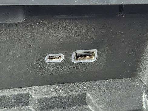 Certified 2025 GMC Yukon Denali image 21