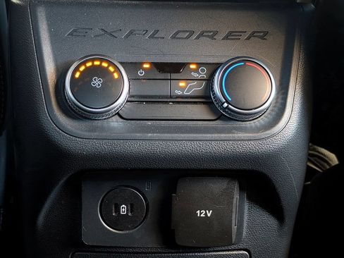 Used 2025 Ford Explorer ST-Line AWD/4WD image 80