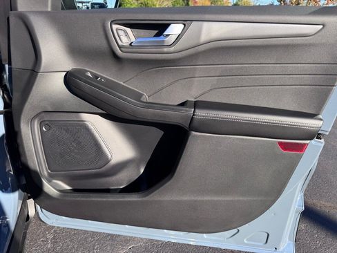 New 2026 Ford Escape SE image 24