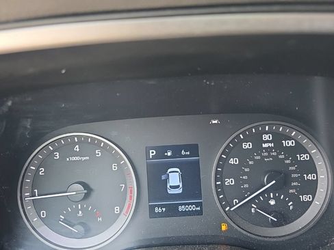 Used 2021 Hyundai Tucson Value AWD/4WD image 15