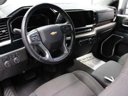 Used 2025 Chevrolet Silverado 2500 LT w/ Safety Package AWD/4WD image 24
