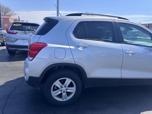 Used 2021 Chevrolet Trax LT image 9