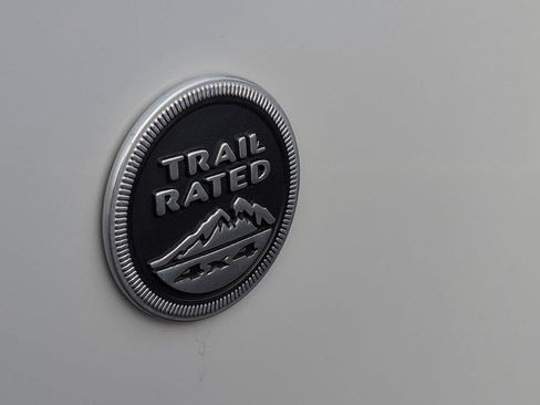 Used 2017 Jeep Wrangler Unlimited Sport w/ Connectivity Group AWD/4WD image 11