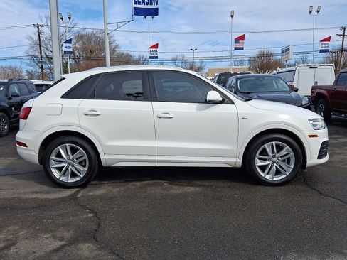 Used 2018 Audi Q3 2.0T Premium w/ Convenience Package image 8