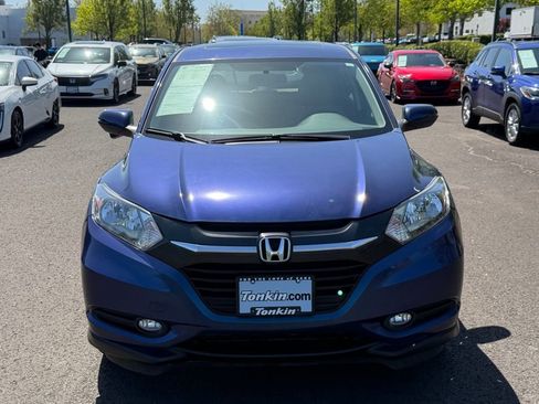 Used 2017 Honda HR-V EX image 3