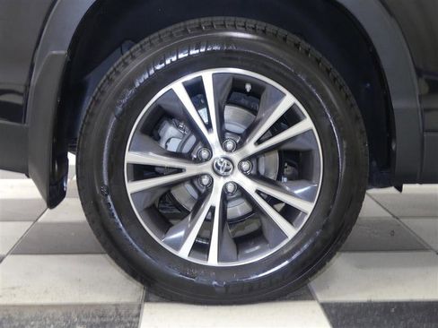 Used 2019 Toyota Highlander Plus image 36